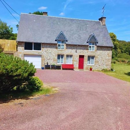 Maison En Pierre Au Milieu Du Bocage Coulouvray-Boisbenâtre Buitenkant foto